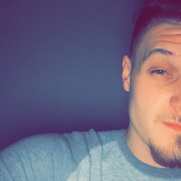 Meet your Posher, Cameron - Picture 1 of 1